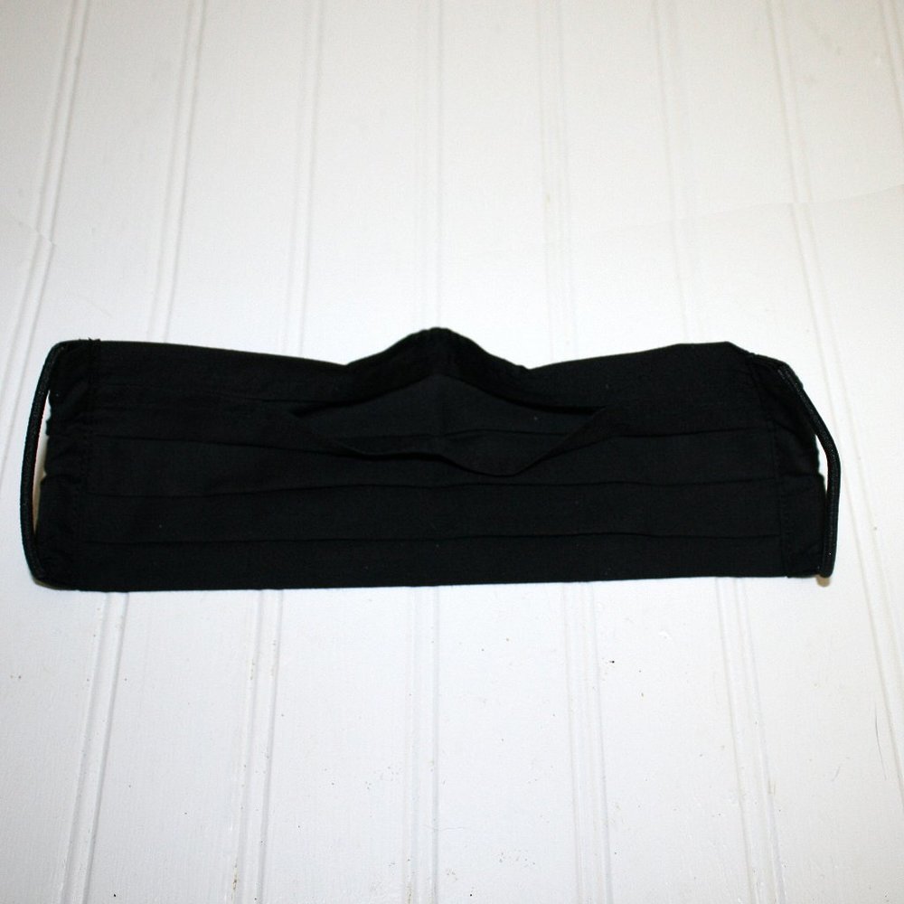 HANDMADE Black Cotton Fabric Face Mask has Pocket - Picture 3 of 3
